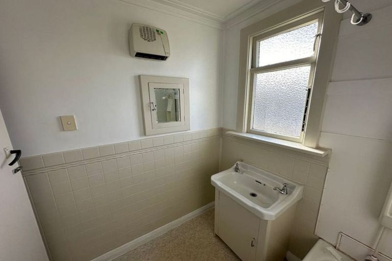 Photo of property in 190 Taieri Road, Kaikorai, Dunedin, 9010