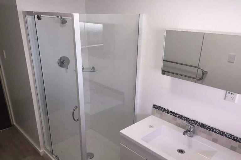 Photo of property in 163a Peverel Street, Riccarton, Christchurch, 8041