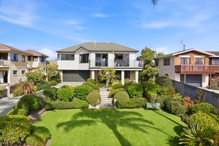 Photo of property in 90 Dickson Road, Papamoa Beach, Papamoa, 3118