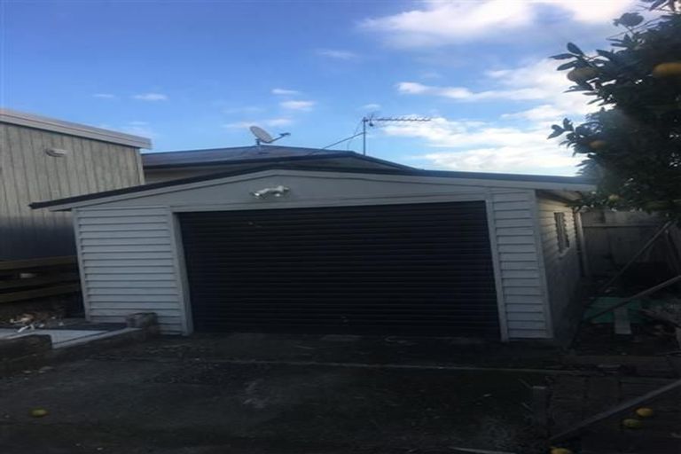 Photo of property in 14 Claymore Street, Manurewa, Auckland, 2102