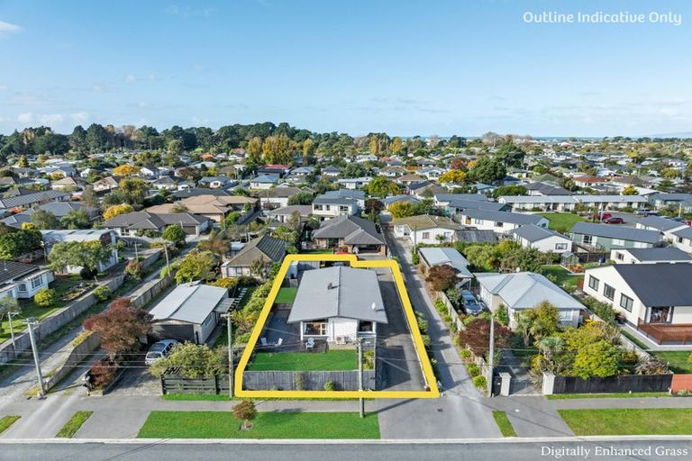 Photo of property in 181 Palmers Road, New Brighton, Christchurch, 8083