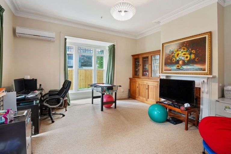 Photo of property in 18 Gloucester Street, Whanganui, 4500