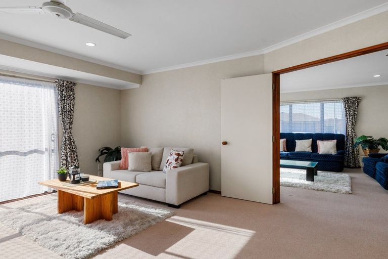 Photo of property in 26 Farnborough Drive, Nawton, Hamilton, 3200