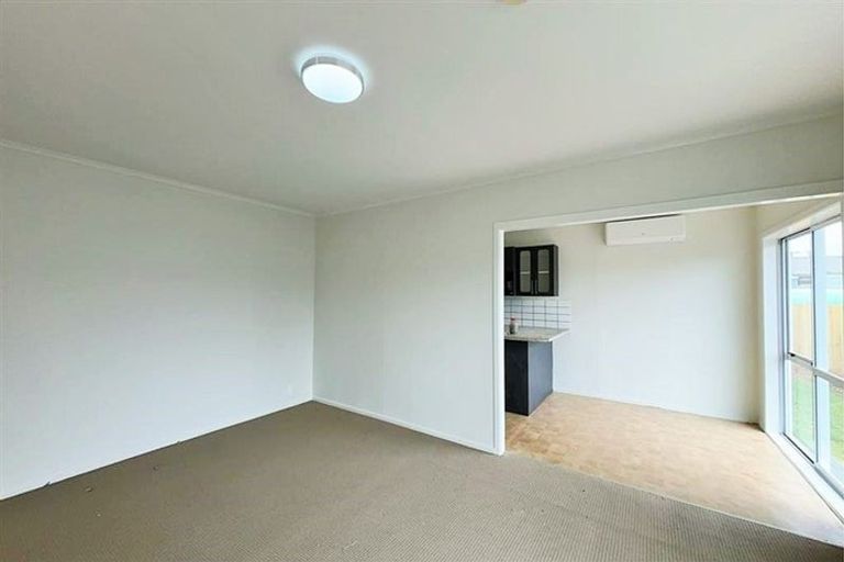 Photo of property in 81a Gloucester Road, Manurewa, Auckland, 2102