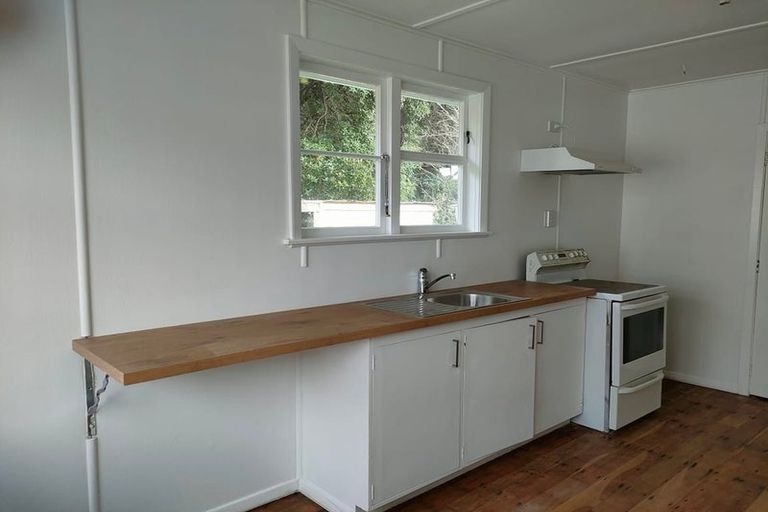 Photo of property in 382 George Street, Stokes Valley, Lower Hutt, 5019