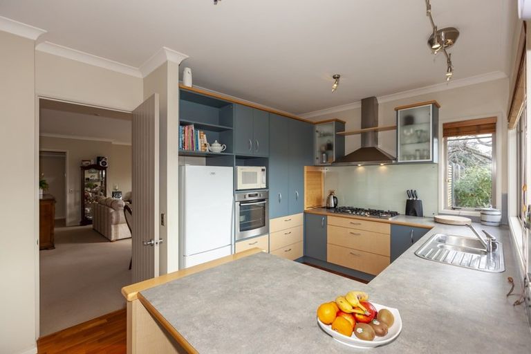 Photo of property in 8 Regent Drive, Paraparaumu Beach, Paraparaumu, 5032