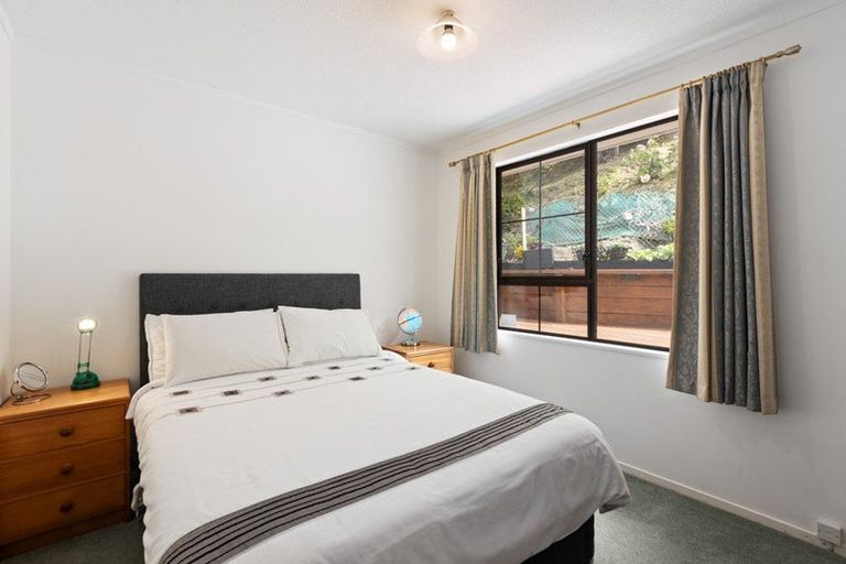 Photo of property in 52 Hathaway Avenue, Karori, Wellington, 6012