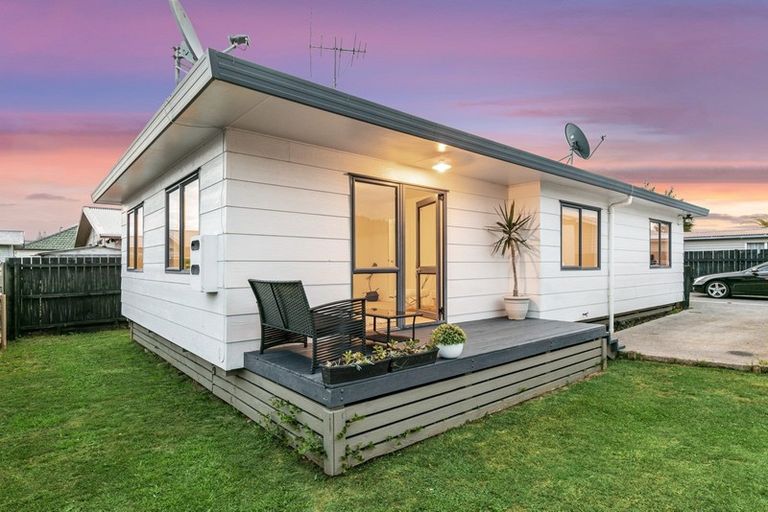 Photo of property in 2/56 Jellicoe Road, Manurewa, Auckland, 2102