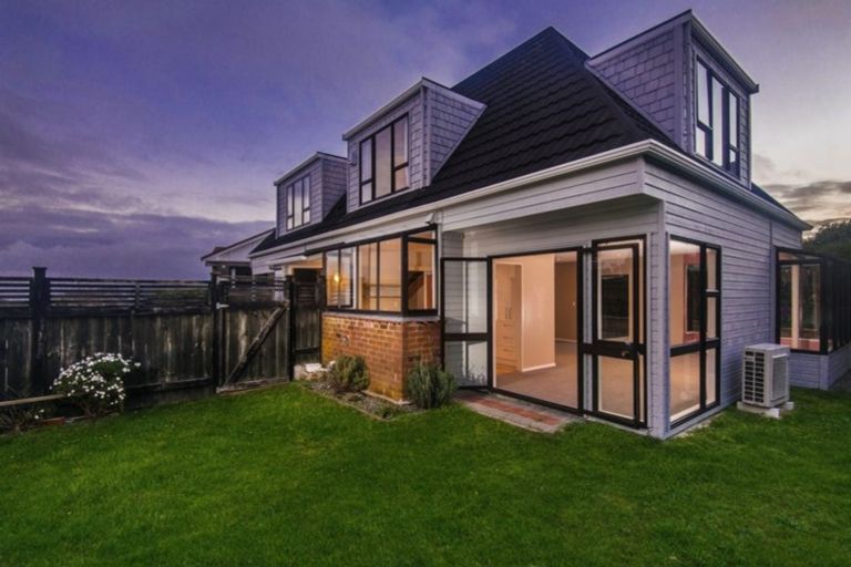 Photo of property in 45a Satara Crescent, Khandallah, Wellington, 6035