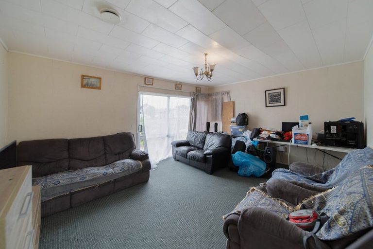 Photo of property in 12 Kivell Close, Mangere East, Auckland, 2024