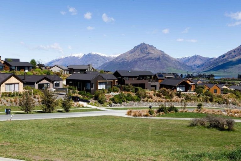 Photo of property in 46 Orford Drive, Jacks Point, Queenstown, 9371