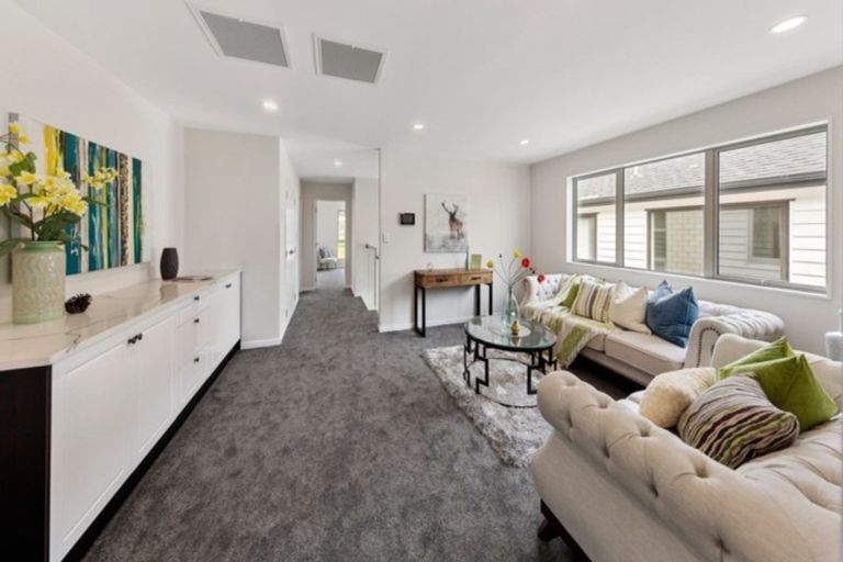 Photo of property in 29 Carrickdawson Drive, Flat Bush, Auckland, 2019