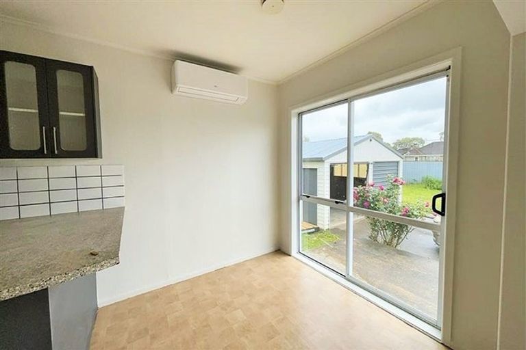 Photo of property in 81a Gloucester Road, Manurewa, Auckland, 2102