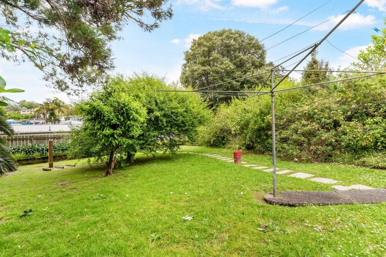 Photo of property in 33 Compton Street, Hillcrest, Auckland, 0627