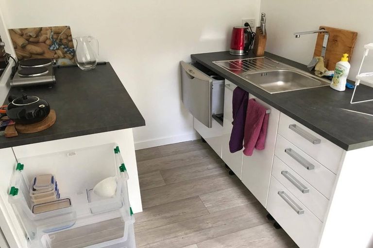 Photo of property in 6 Amorino Drive, Red Beach, 0932