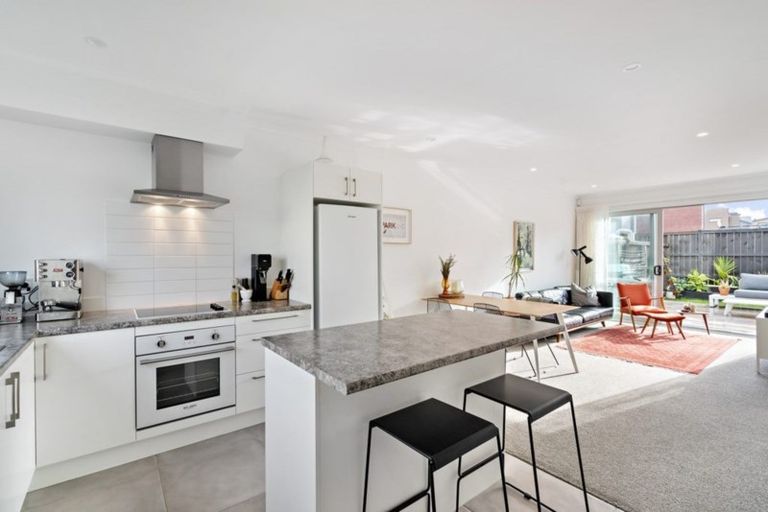 Photo of property in 10 Shelduck Way, Hobsonville, Auckland, 0616