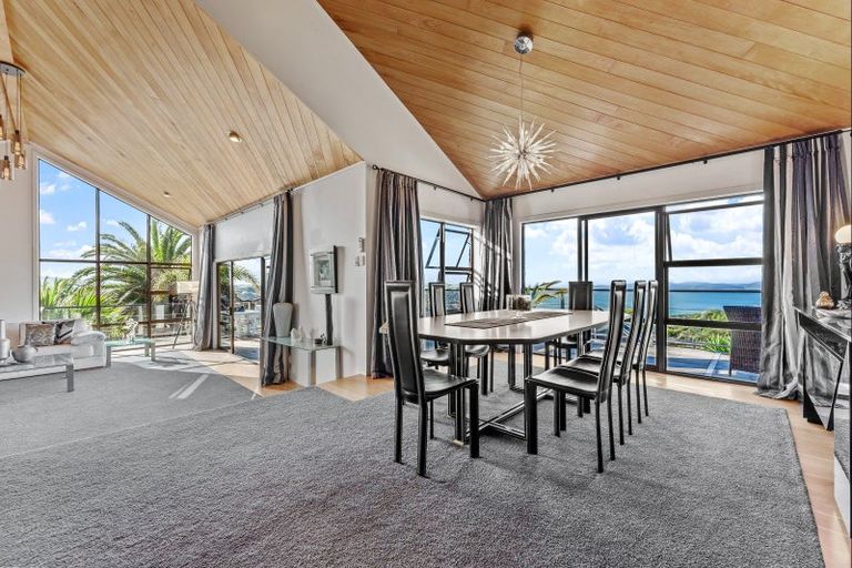 Photo of property in 5 Kotare Place, Sandspit, Warkworth, 0982