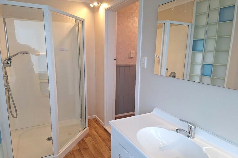 Photo of property in 31 Heretaunga Square, Silverstream, Upper Hutt, 5019