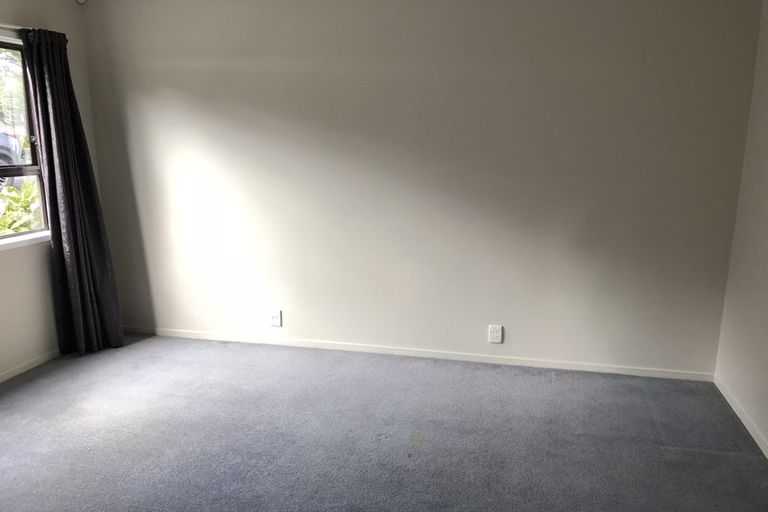 Photo of property in 9 Inchinnam Road, Flat Bush, Auckland, 2016