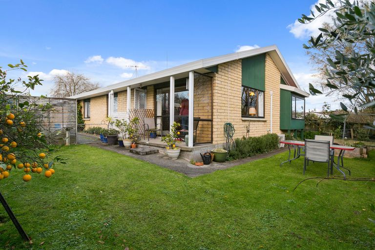 Photo of property in 54b Hall Street, Cambridge, 3434