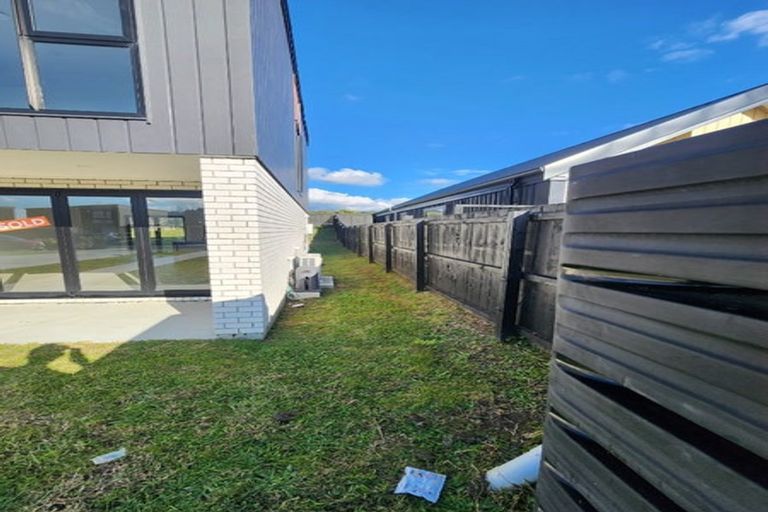 Photo of property in 12 Waikaha Street, Pokeno, 2472