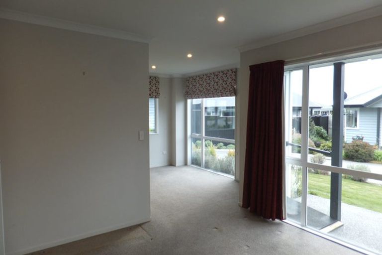 Photo of property in Maltworks Villas, 52/60 Port Hills Road, Heathcote Valley, Christchurch, 8022