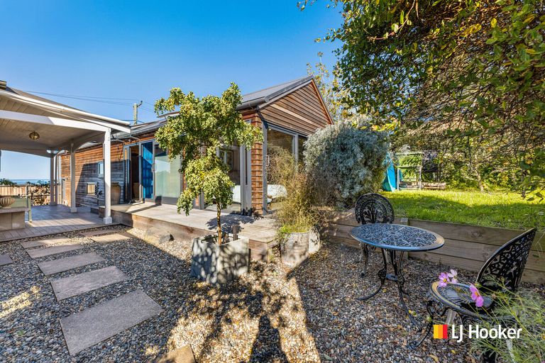 Photo of property in 13 Couper Street, Warrington, Waikouaiti, 9471