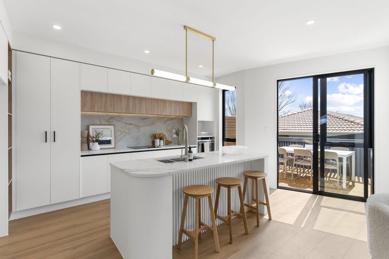 Photo of property in 14 Altair Place, Windsor Park, Auckland, 0632