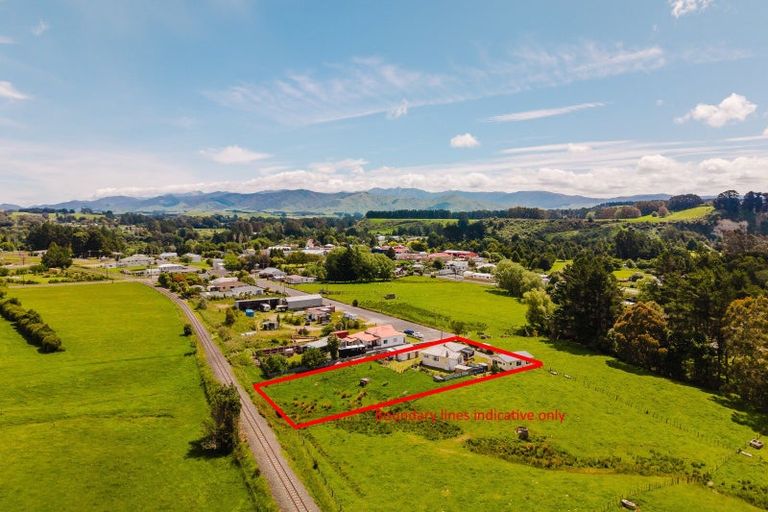 Photo of property in 56 Herbert Street, Eketahuna, 4900