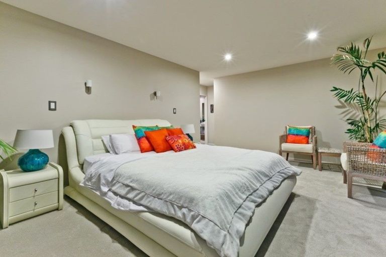 Photo of property in 76 Fitzwilliam Drive, Torbay, Auckland, 0630