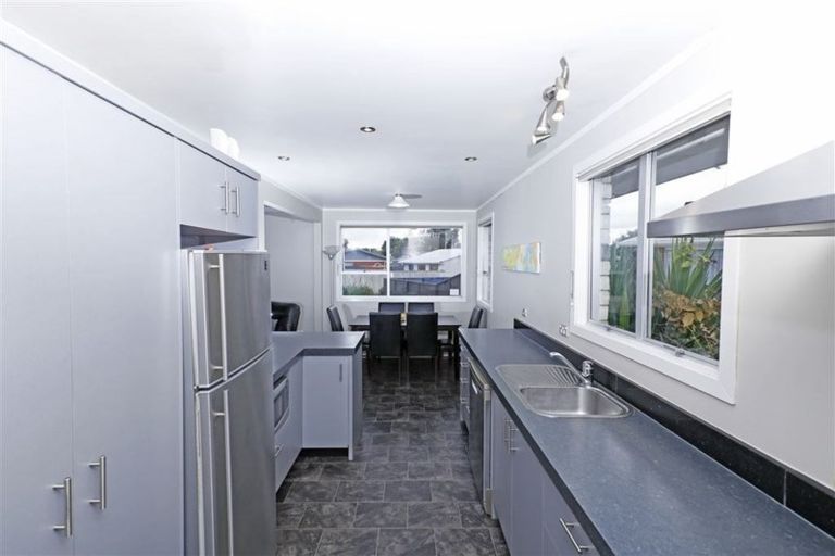 Photo of property in 18 Oakfield Crescent, Pukete, Hamilton, 3200