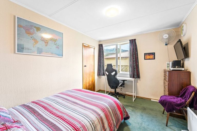 Photo of property in 28 Karaka Street, Wainuiomata, Lower Hutt, 5014