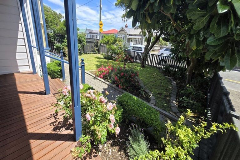 Photo of property in 28 Bay Street, Petone, Lower Hutt, 5012