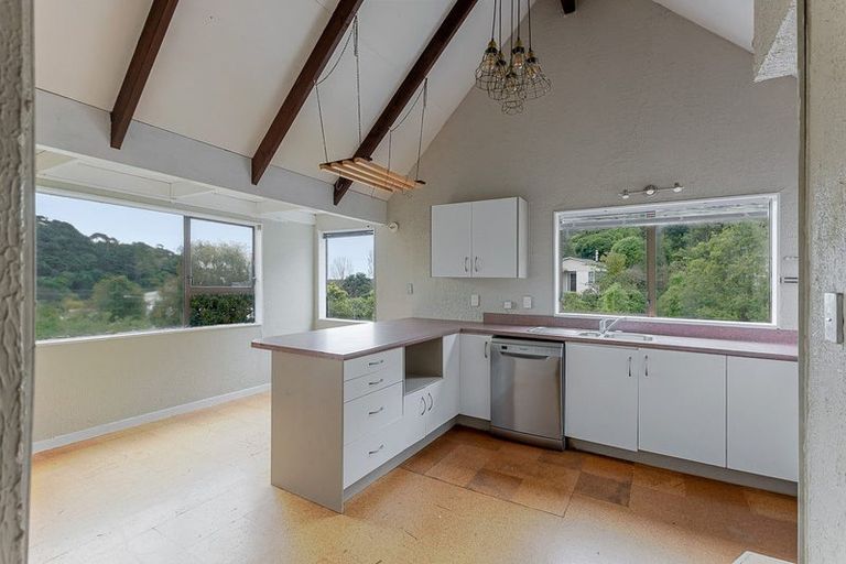 Photo of property in 10 Mamaku Street, Paraparaumu, 5032