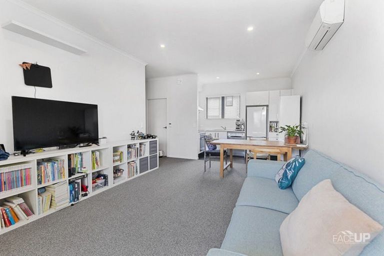 Photo of property in 7 Onekiritea Road, Hobsonville, Auckland, 0616