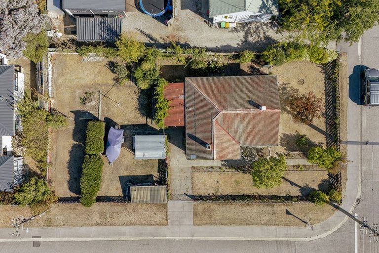 Photo of property in 64 Inniscort Street, Cromwell, 9310