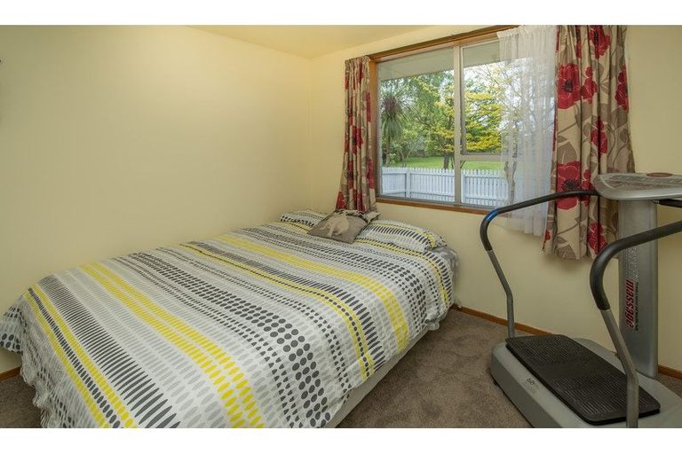 Photo of property in 1/73 Dunbarton Street, Redwood, Christchurch, 8051