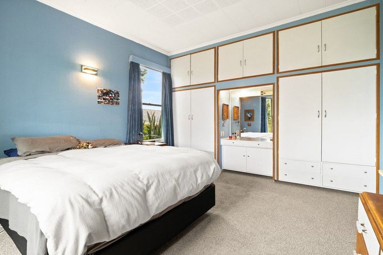 Photo of property in 108 Eglinton Road, Mornington, Dunedin, 9011