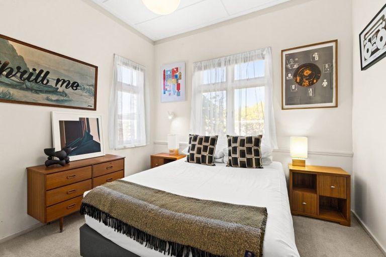 Photo of property in 18 Hukarere Road, Bluff Hill, Napier, 4110