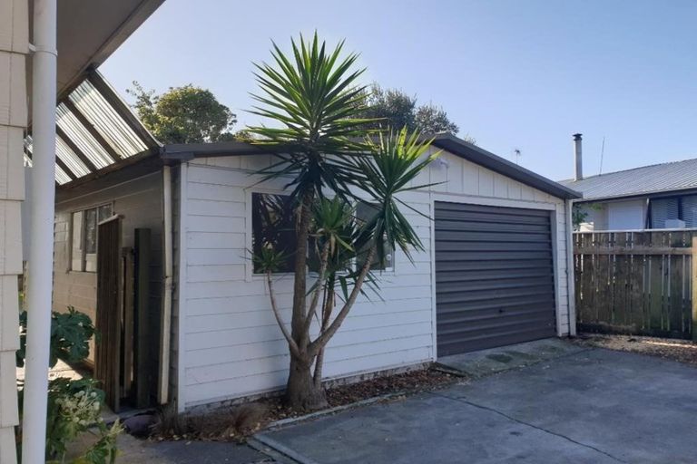 Photo of property in 22 Linwood Drive, Paraparaumu, 5032