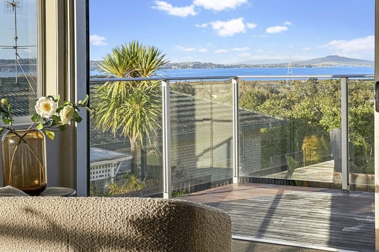 Photo of property in 213 Te Atatu Road, Te Atatu South, Auckland, 0610