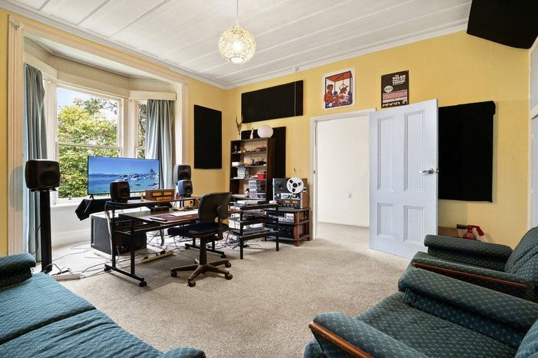 Photo of property in 108 Eglinton Road, Mornington, Dunedin, 9011