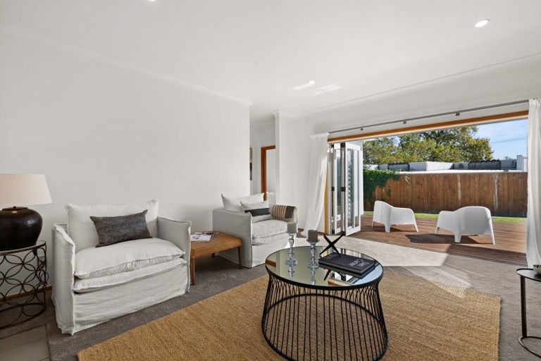 Photo of property in 22 Campbell Street, Havelock North, 4130