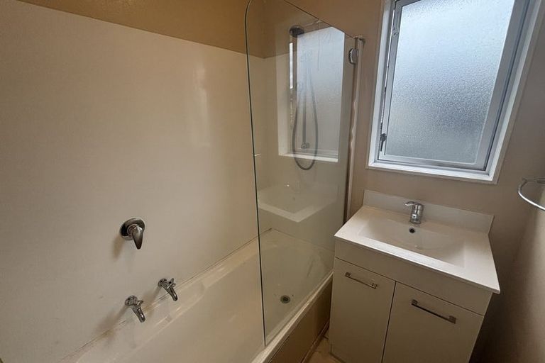 Photo of property in 1/11 Dunedin Street, Redwood, Christchurch, 8051