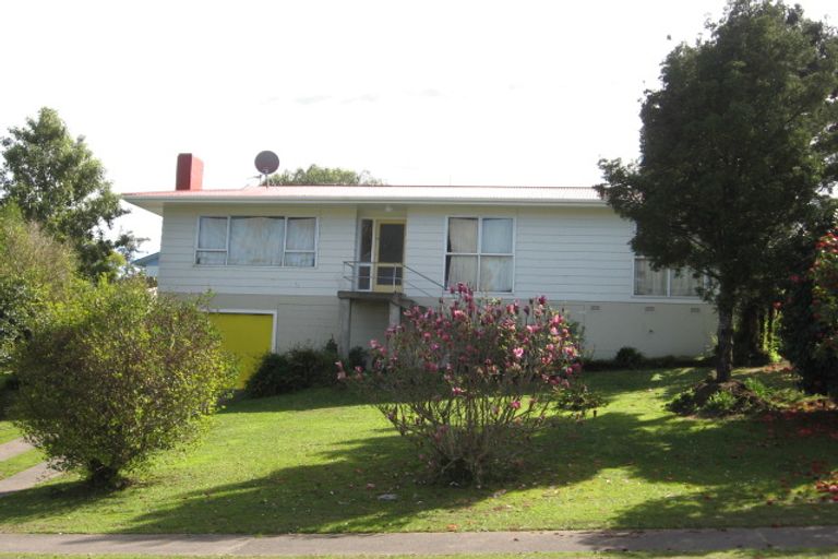 Photo of property in 4 Dunton Drive, Welcome Bay, Tauranga, 3112