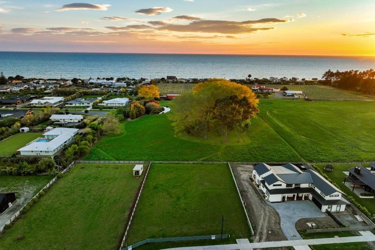 Photo of property in 19 Unahi Lane, Haumoana, 4180