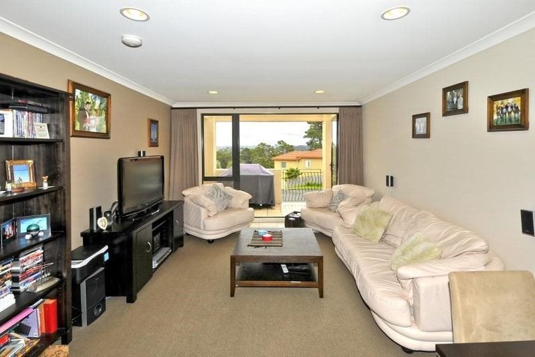 Photo of property in 13/8 Monte Cassino Place, Birkdale, Auckland, 0626