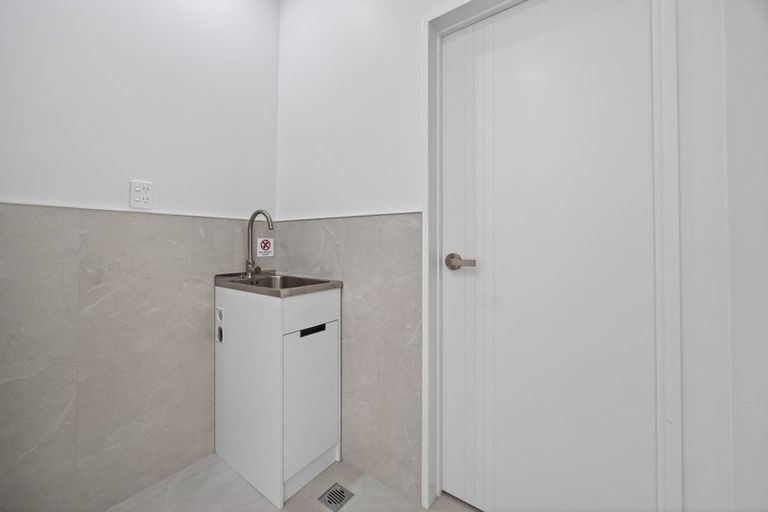 Photo of property in 12 Kaapehu Street, Karaka, 2578
