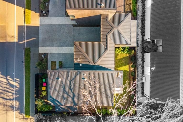 Photo of property in 93 Innes Road, St Albans, Christchurch, 8052