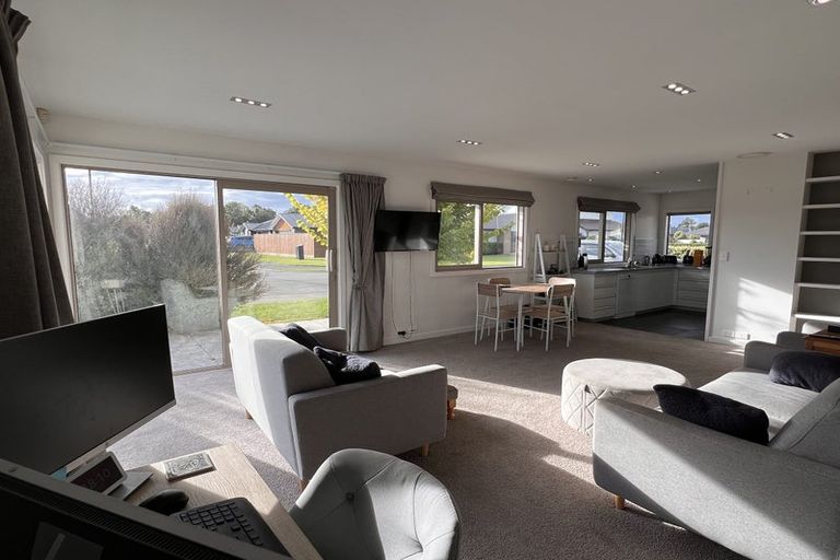 Photo of property in 6 Maitland Crescent, Rolleston, 7614